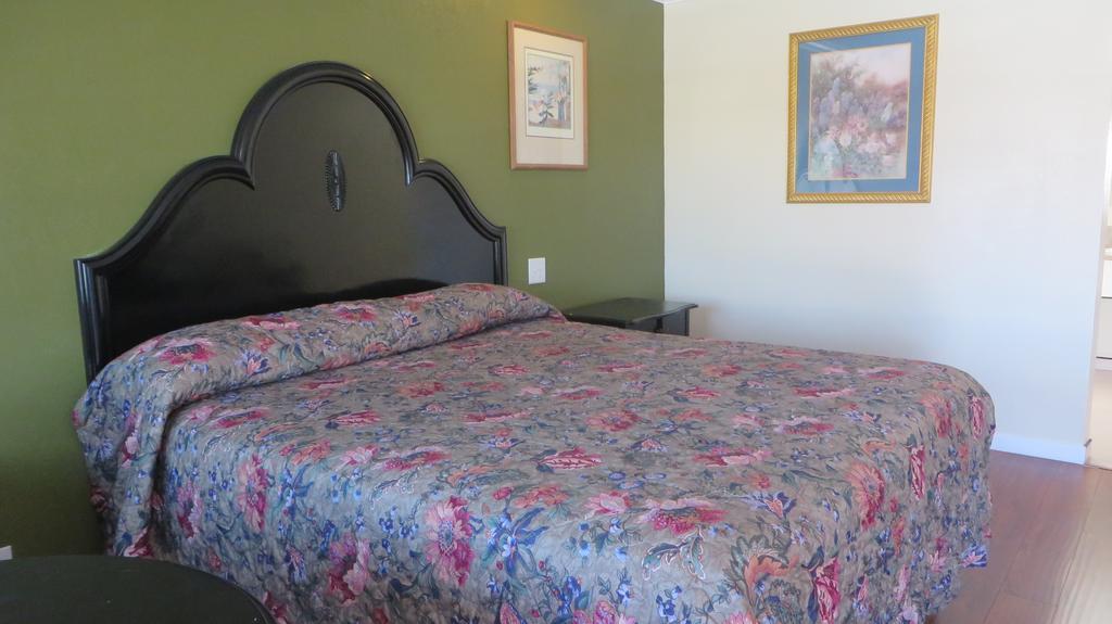 Castaway Motel Orange Zewnętrze zdjęcie